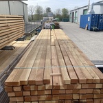 Ca. 75x Douglas Regels Fijnbezaagd, 50x75mm, lengte 500cm